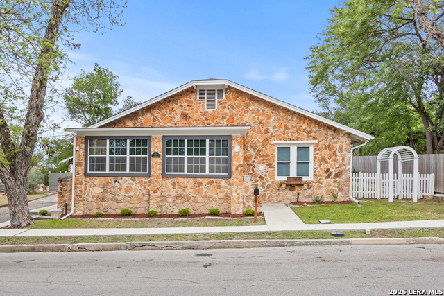 Image 5 of 28 For 277 Magazine Avenue