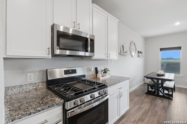 Image 11 of 37 For 13533 Sendero Roble