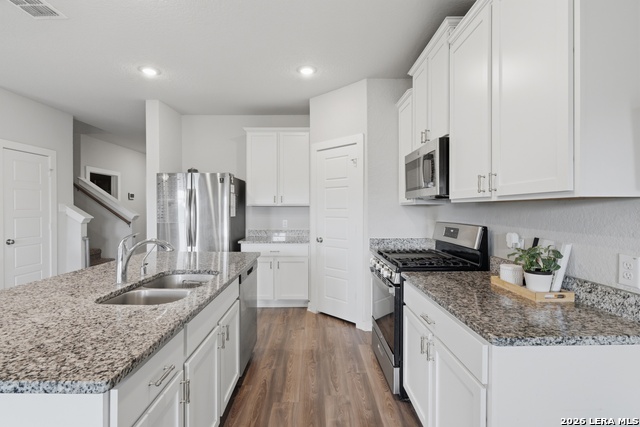 Image 12 of 37 For 13533 Sendero Roble