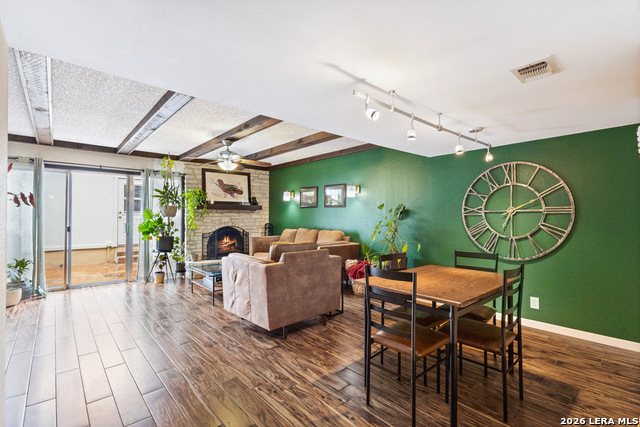 Image 11 of 25 For 11303 Vance Jackson  K2