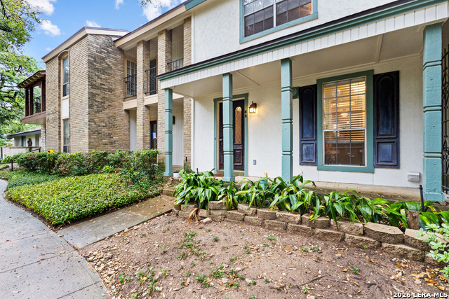 Image 2 of 25 For 11303 Vance Jackson  K2