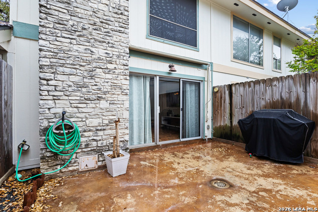 Image 23 of 25 For 11303 Vance Jackson  K2