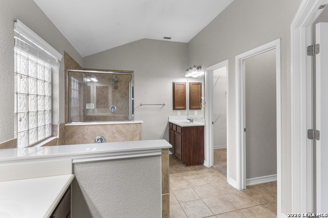 Image 17 of 26 For 10421 Macarthur