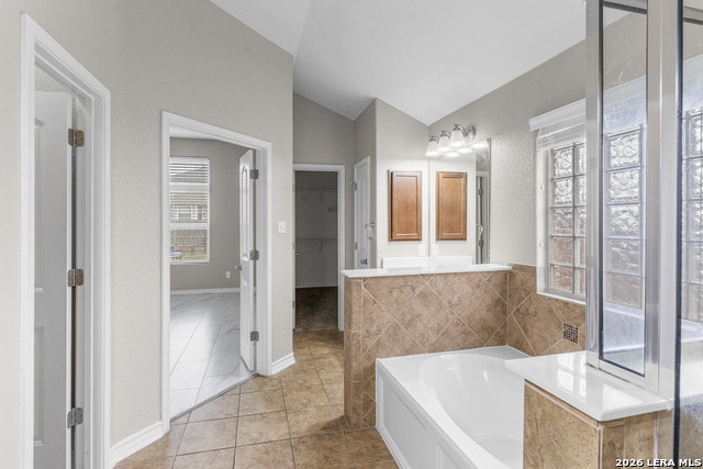 Image 18 of 26 For 10421 Macarthur