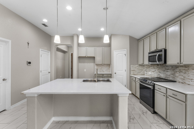 Image 8 of 26 For 10421 Macarthur