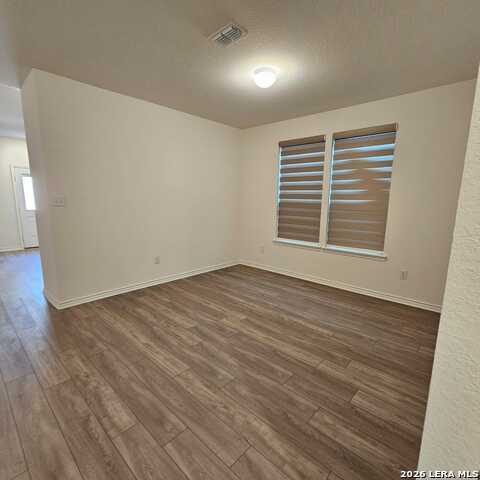 Image 27 of 35 For 14839 Vance Jackson  Unit 911