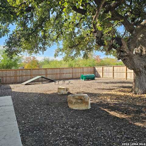 Image 31 of 35 For 14839 Vance Jackson  Unit 911