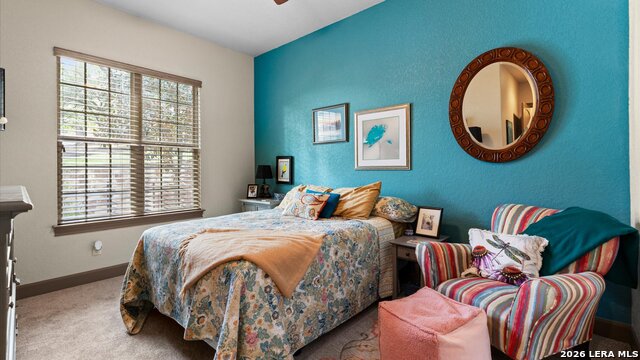 Listing photo id 35 for 543 River Chase