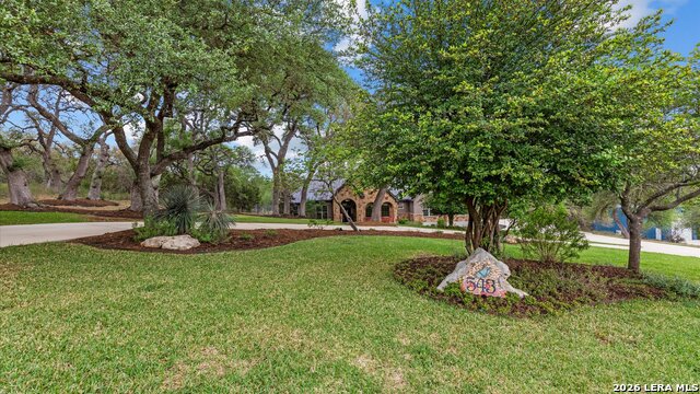 Listing photo id 2 for 543 River Chase