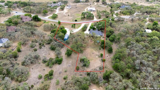 Listing photo id 44 for 543 River Chase