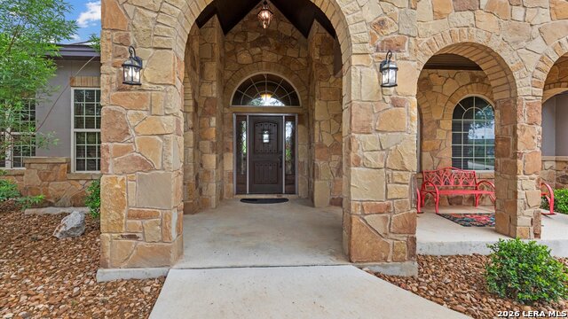 Listing photo id 5 for 543 River Chase