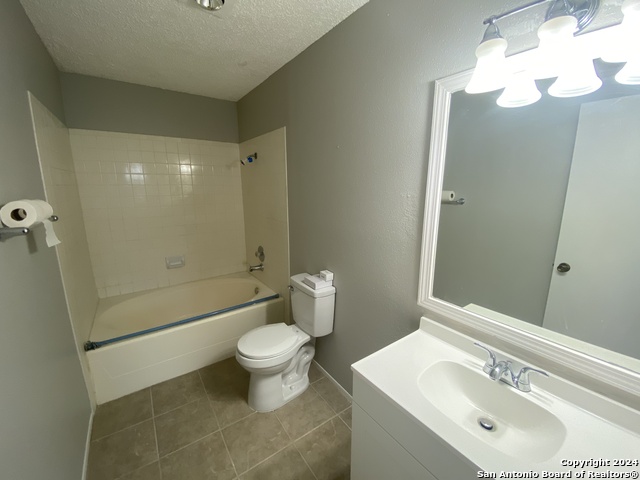 Image 6 of 18 For 8404 Forest Ridge Dr