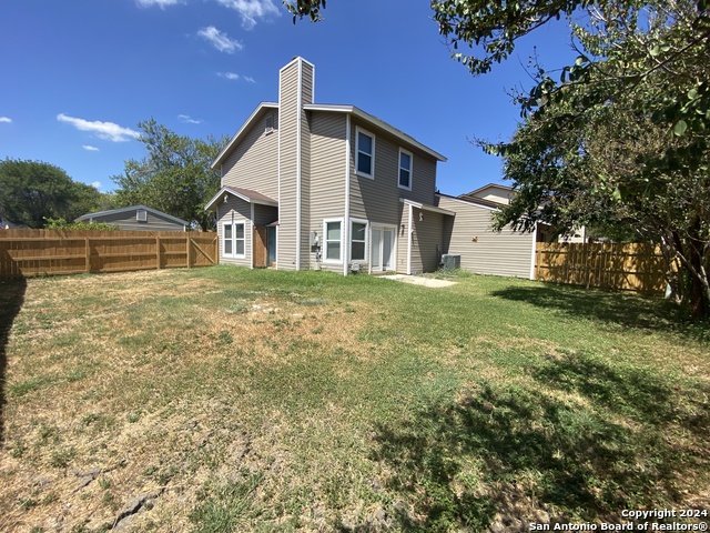 Image 7 of 18 For 8404 Forest Ridge Dr