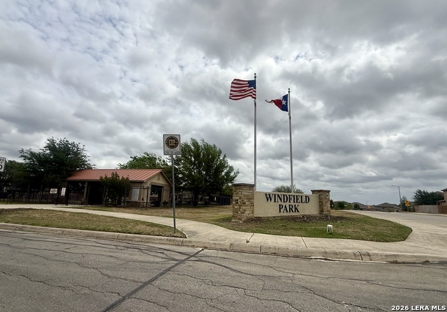 Image 31 of 33 For 3615 Dunlap Fields