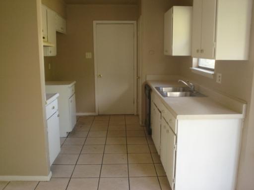 Image 2 of 7 For 5819 Woodhill