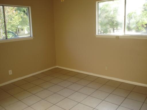 Image 5 of 7 For 5819 Woodhill