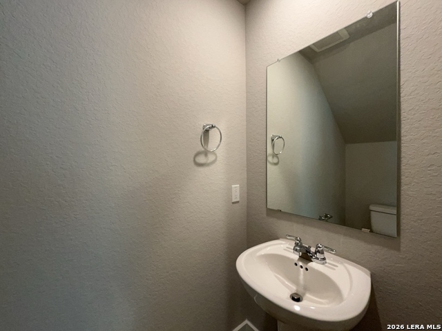 Image 26 of 39 For 324 Mar Hill St