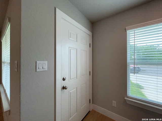 Image 28 of 39 For 324 Mar Hill St