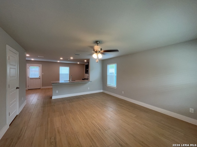 Image 7 of 39 For 324 Mar Hill St