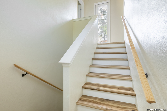 Image 28 of 36 For 1808 Trail Ridge Dr.