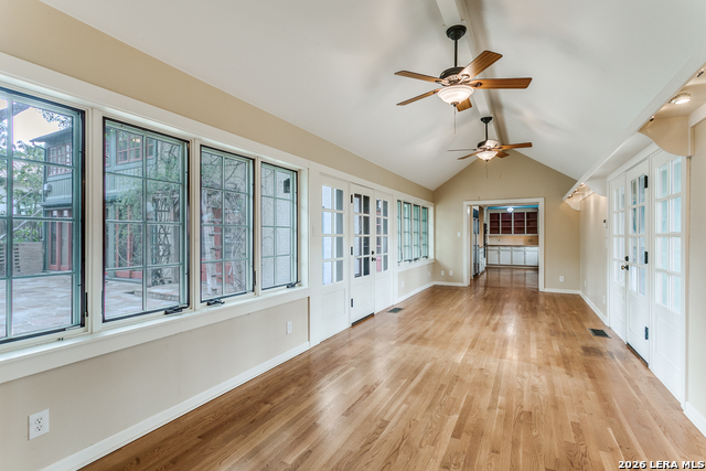 Listing photo id 15 for 144 Thelma  