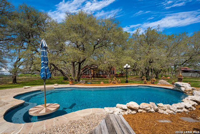 Image 2 of 44 For 230 Shamrock