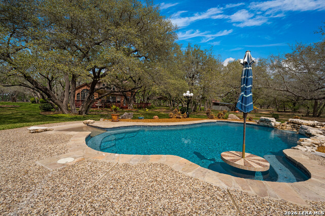 Image 24 of 44 For 230 Shamrock