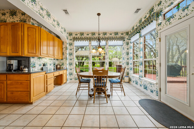 Image 34 of 44 For 230 Shamrock