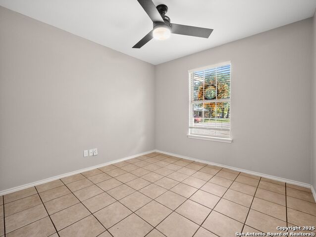 Image 19 of 37 For 6310 Club Oaks