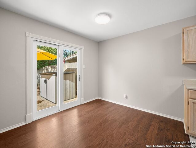 Image 21 of 37 For 6310 Club Oaks