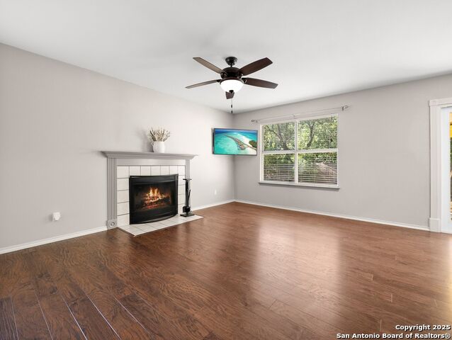 Image 5 of 37 For 6310 Club Oaks