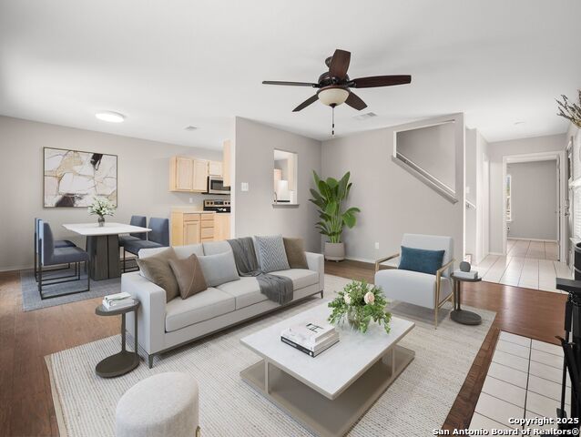 Image 9 of 37 For 6310 Club Oaks