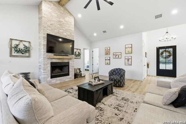 Image 10 of 68 For 541 Rio Azul