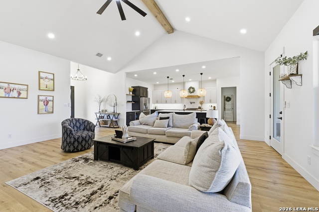 Image 19 of 68 For 541 Rio Azul