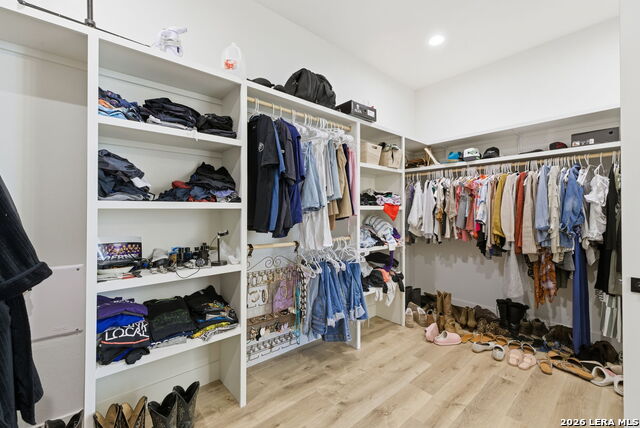 Image 32 of 68 For 541 Rio Azul