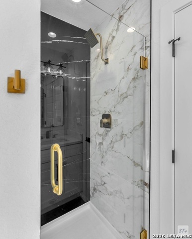 Image 12 of 50 For 671 Lynx Mountain