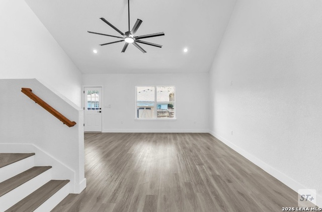 Image 28 of 50 For 671 Lynx Mountain