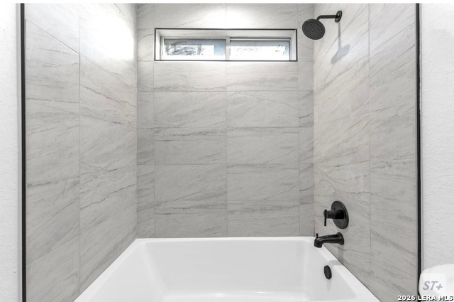 Image 34 of 50 For 671 Lynx Mountain