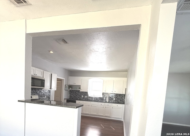 Image 24 of 48 For 1214 Winnipeg W