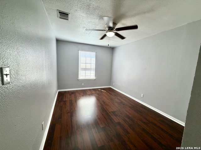 Image 37 of 48 For 1214 Winnipeg W