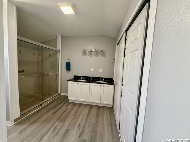 Image 44 of 48 For 1214 Winnipeg W