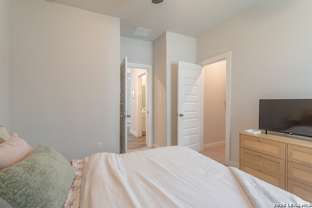 Image 5 of 33 For 9931 Forestier Grn