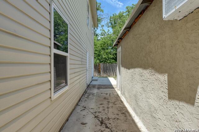 Image 24 of 26 For 131 Sidney  