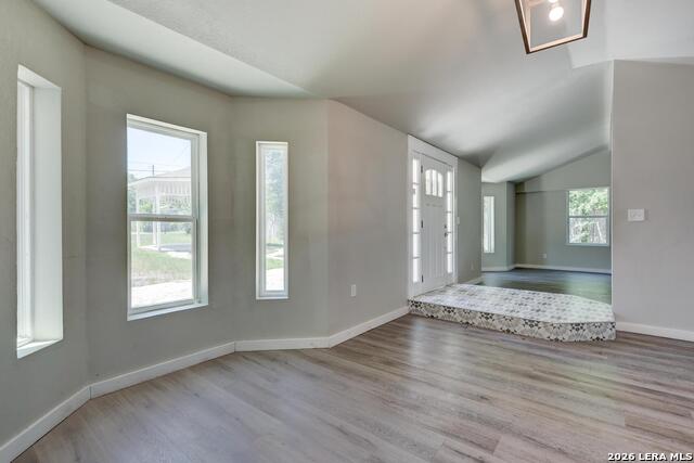 Image 8 of 26 For 131 Sidney  