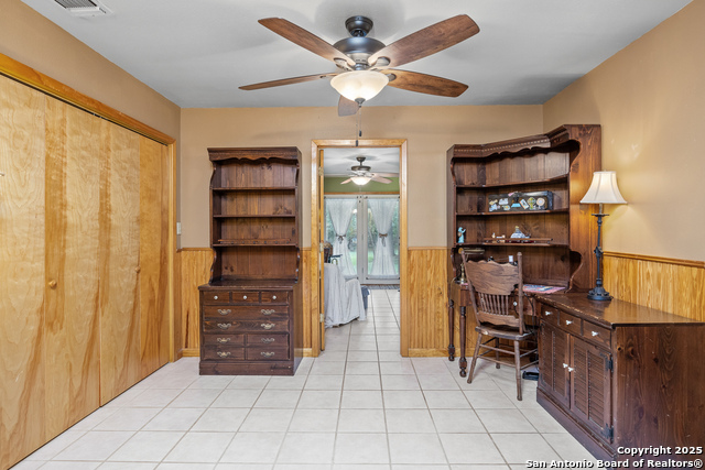 Listing photo id 11 for 475 Stoney Hill