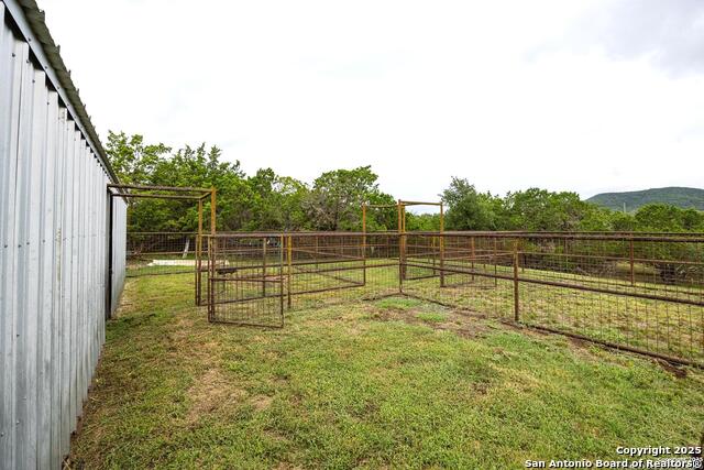 Listing photo id 21 for 475 Stoney Hill