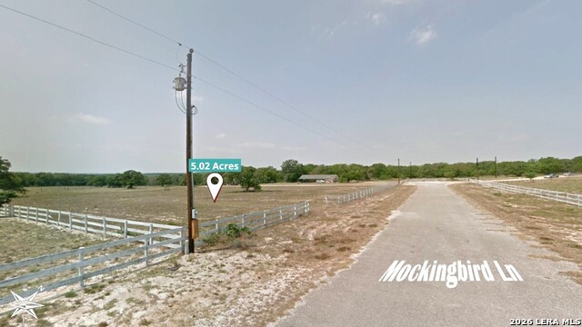 Image 4 of 29 For 811 Mockingbird Ln