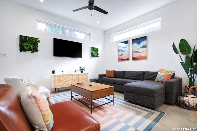 Image 10 of 18 For 1138 Gibbs  101