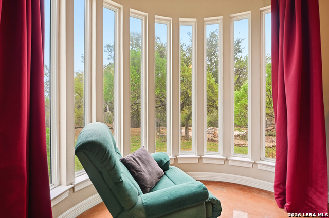 Image 12 of 77 For 752 Taylor  