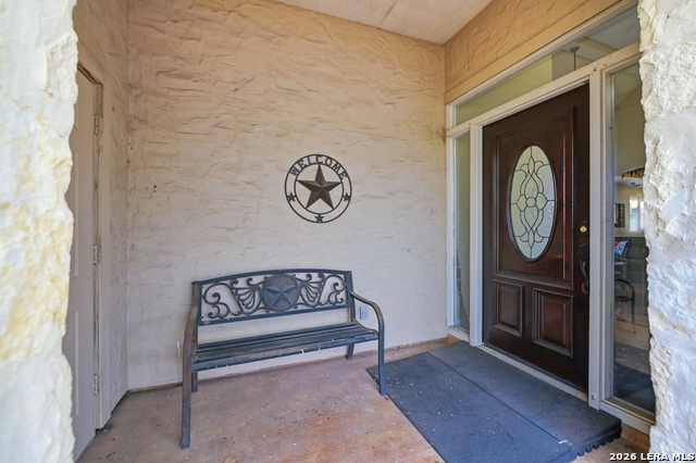 Image 3 of 77 For 752 Taylor  